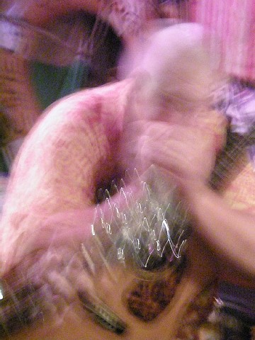 guitar_players_space-time_photo_03