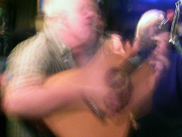 guitar_players_space-time_photo_11