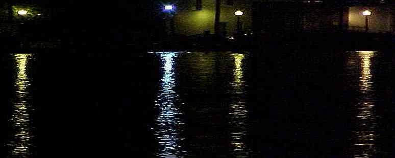 1lightsinwater05.jpg