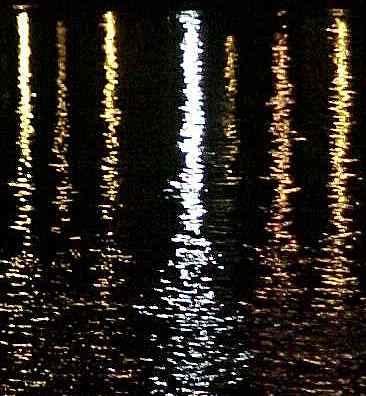 3lightsinwater01.jpg