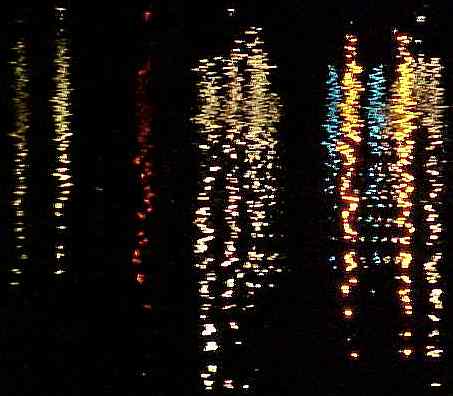 3lightsinwater06.jpg