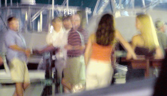 03_group_waterfront_02.jpg
