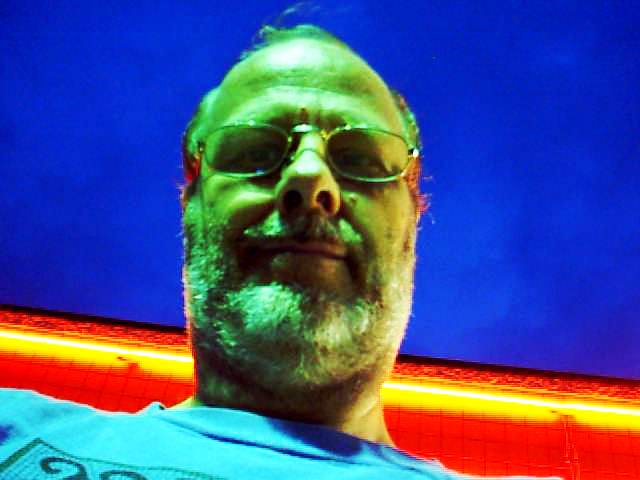 neon_self_portrait_09.JPG
