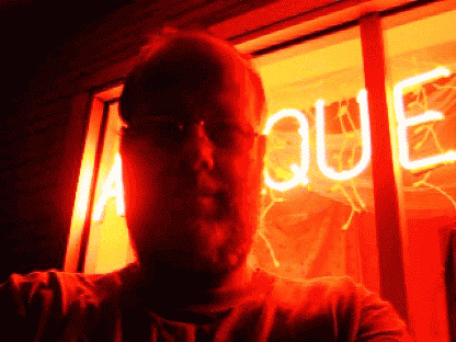 x_neonselfantique1o.gif